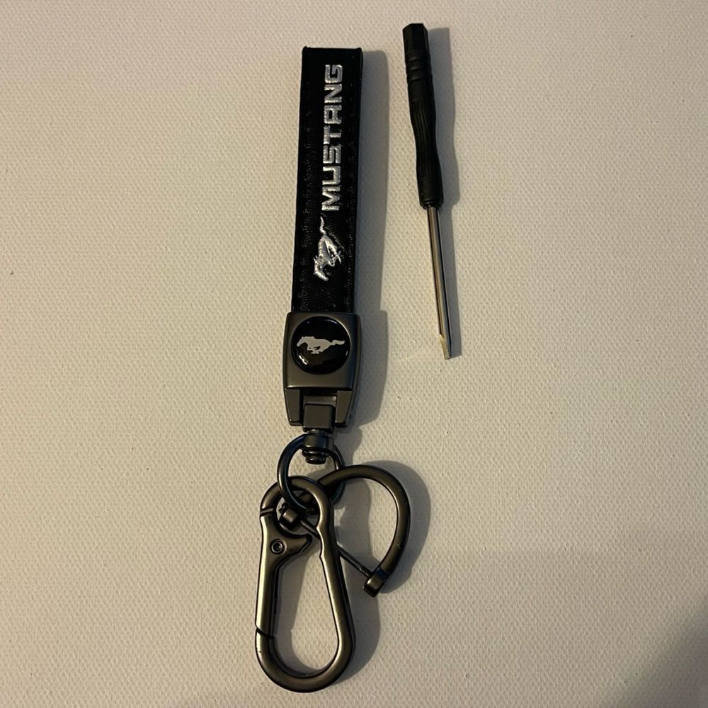 Ford Mustang Key Fob Keychain in Black Leather NWT